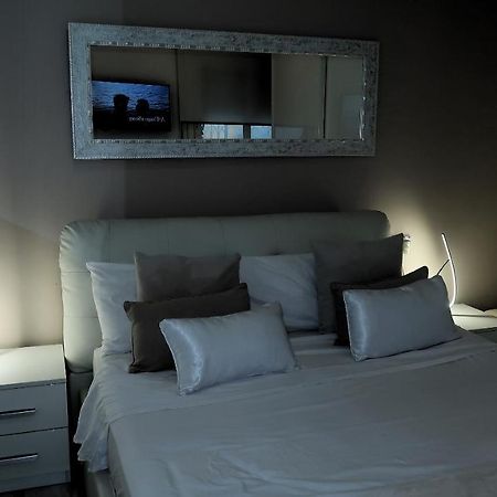 Entire Apartment , 2 Bedrooms Newly Remodeled Center Sitges Barcelona Kültér fotó