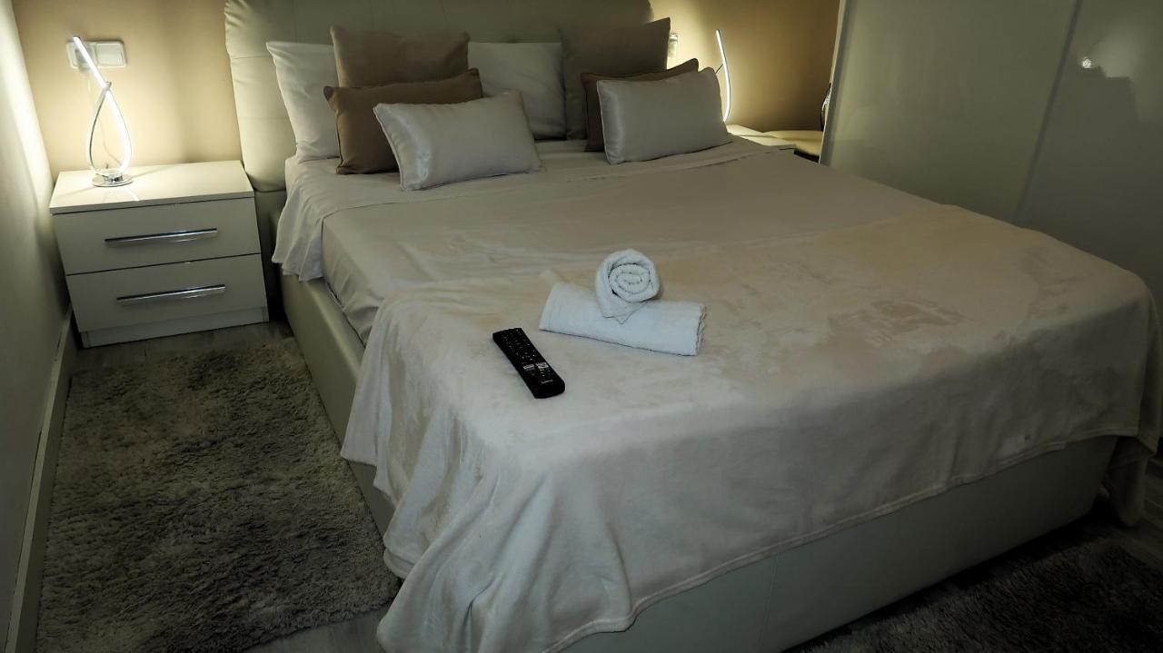 Entire Apartment , 2 Bedrooms Newly Remodeled Center Sitges Barcelona Kültér fotó